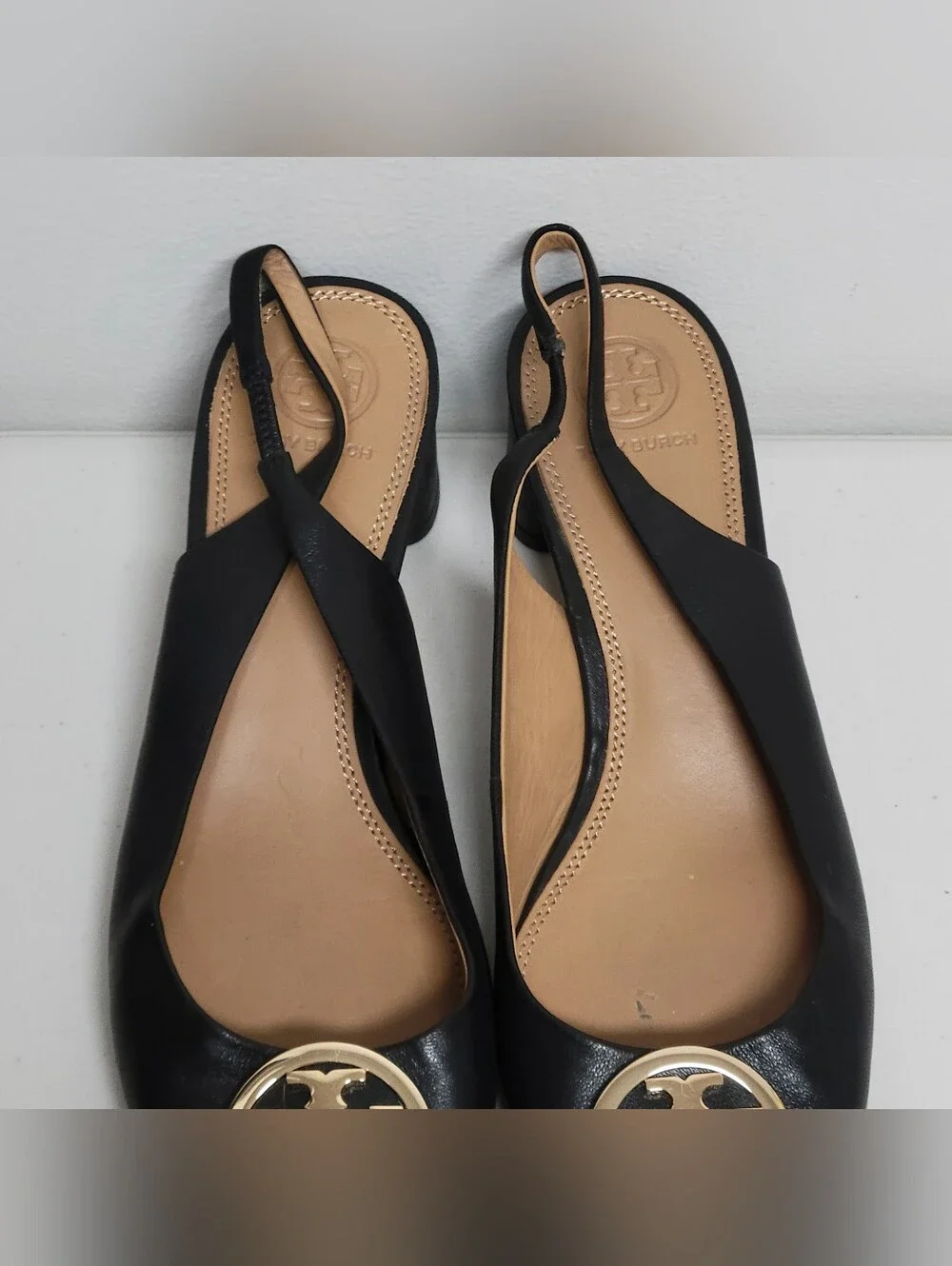 Tory Burch Benton Leather Slongback Pump Size 8M.